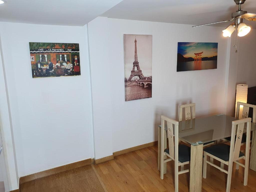 3F, Aire Acondic, 80M2, 2 Dormitorios, 4 Huespedes, Wifi Gratis La Linea de la Concepcion Luaran gambar